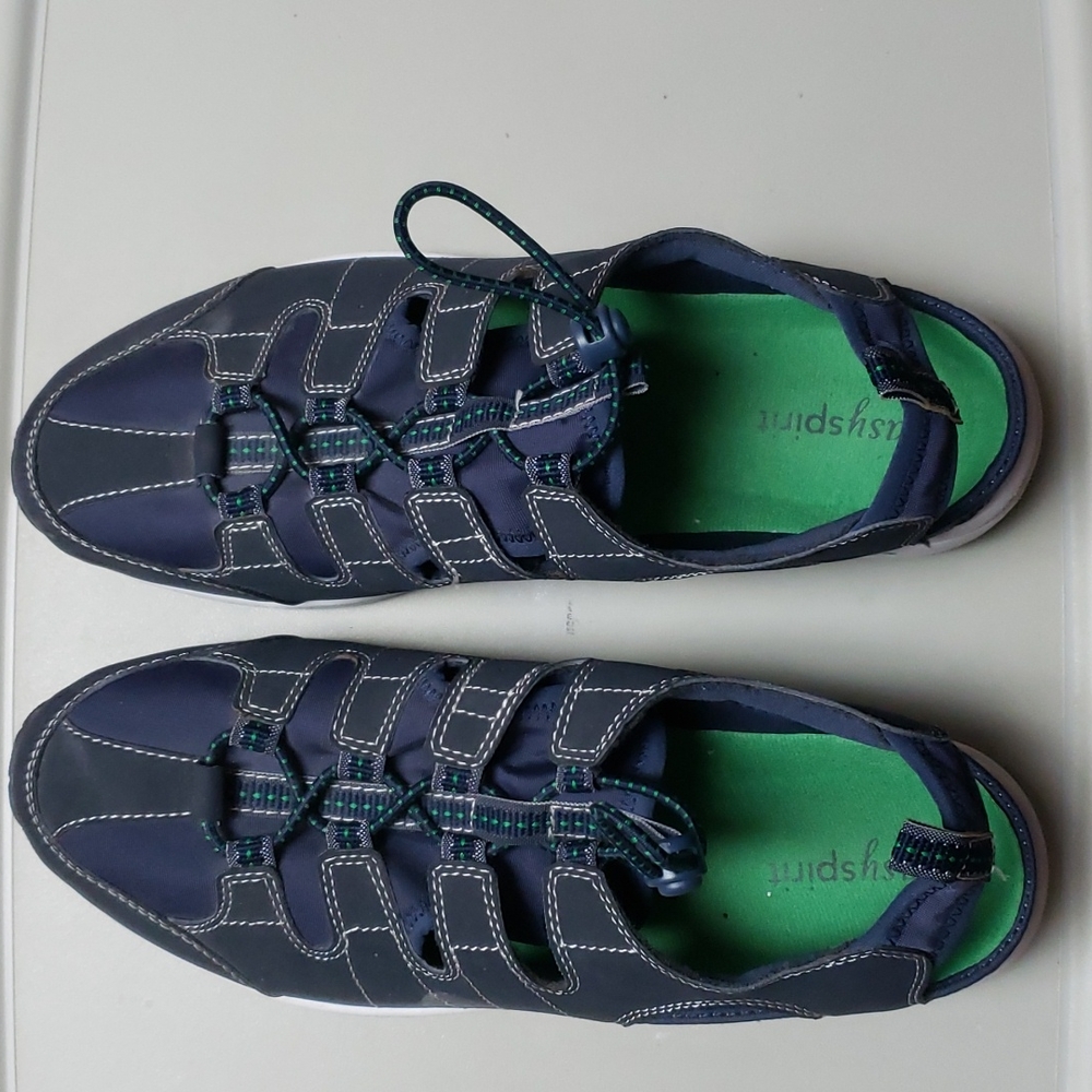 Easy Spirit sandals